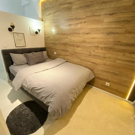 Luxury Business In Centre Of Apartman