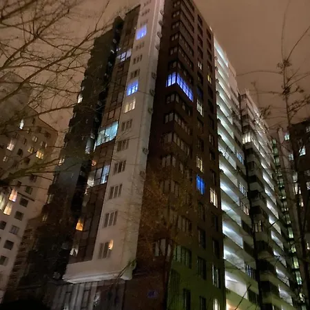 Luxury Business In Centre Of Apartman Kisinyov